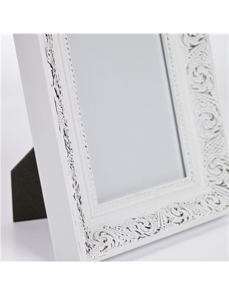 ZULEY Small Zuley photo frame in white 14 x 18 cm